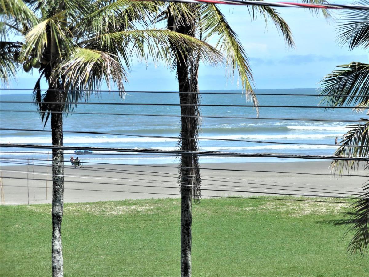 Apto Aluguel na Temporada Pé na Areia Peruíbe SP Esterno foto
