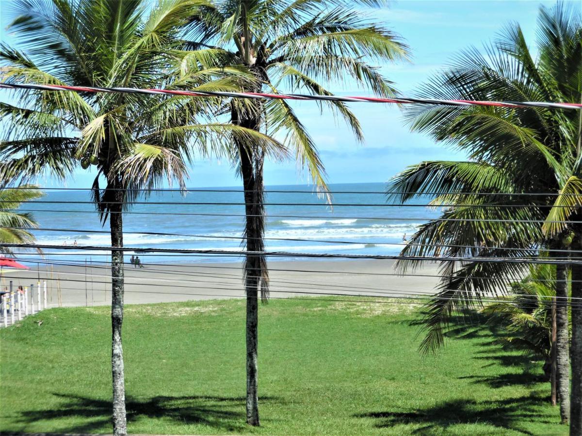 Apto Aluguel na Temporada Pé na Areia Peruíbe SP Esterno foto